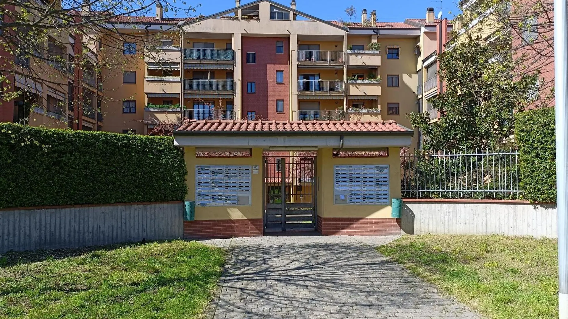 Curiel Apartment Rozzano Italy