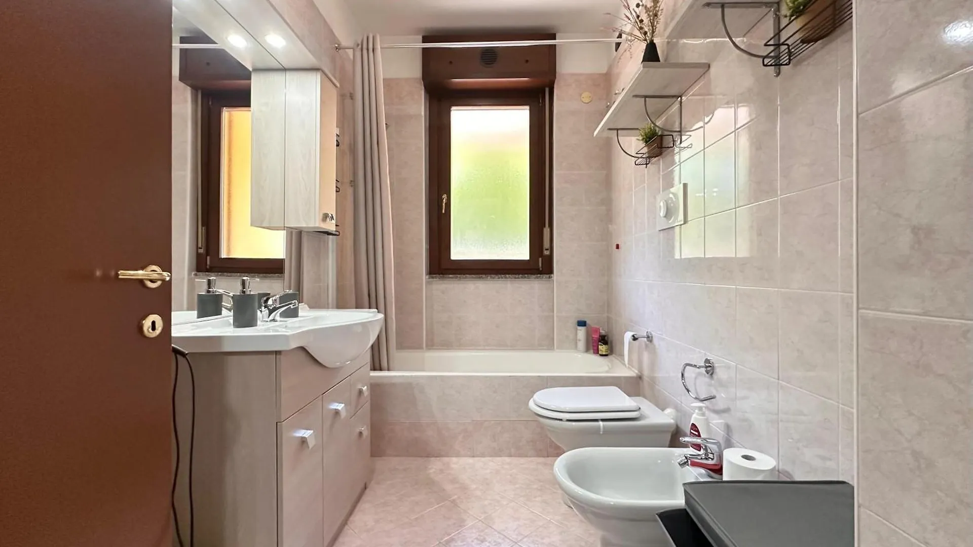 Curiel Apartment Rozzano 0*,  Italy