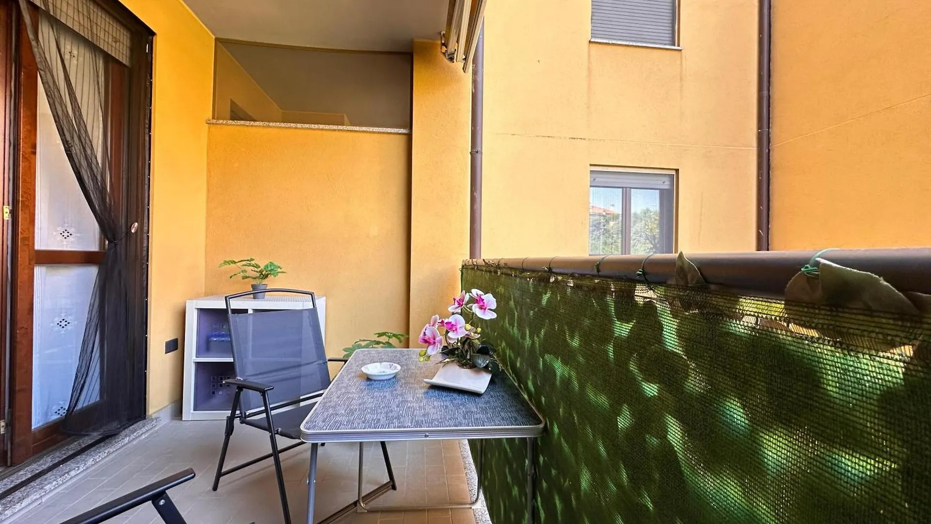 Curiel Apartment Rozzano Italy