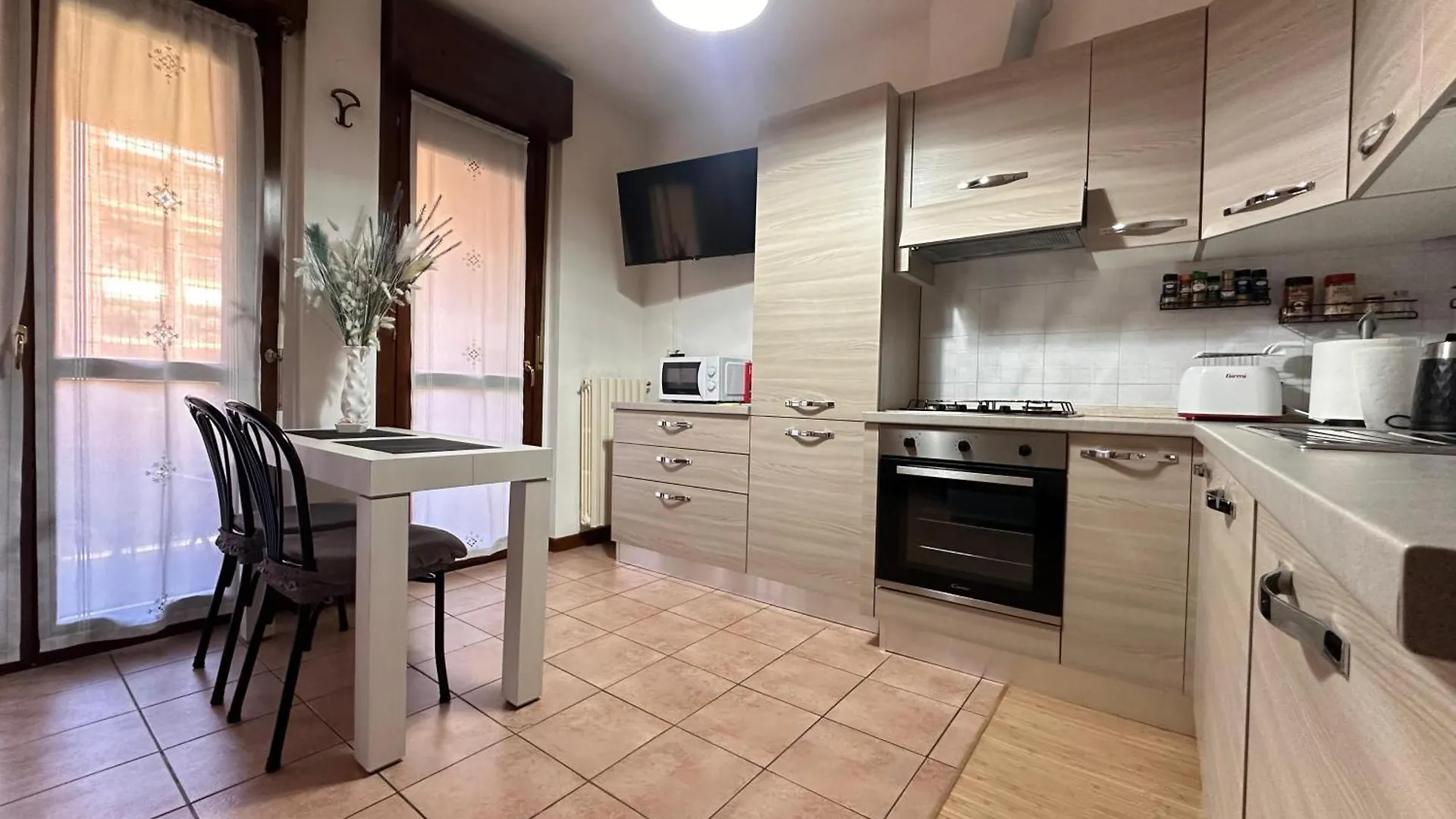 Curiel Apartment Rozzano 0*,
